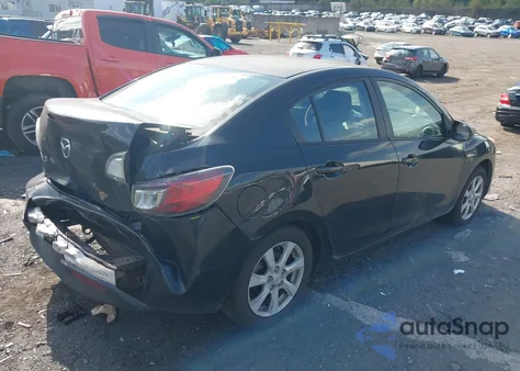 2011 Mazda Mazda3 I Touring из США, поврежденный, VIN JM1BL1VG5B1395026